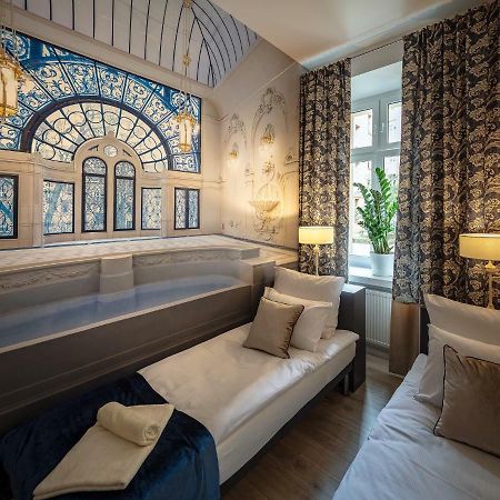 Apartamenty U Tuwima Lodz  Ngoại thất bức ảnh