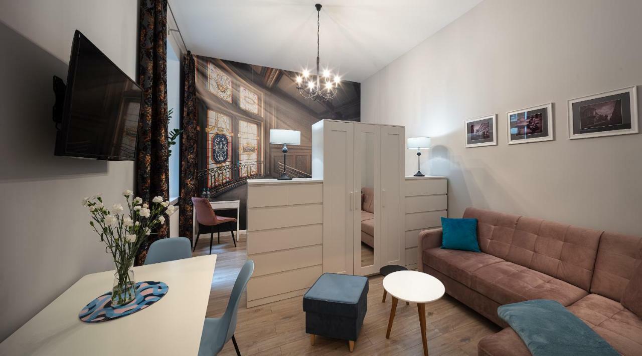 Apartamenty U Tuwima Lodz  Ngoại thất bức ảnh